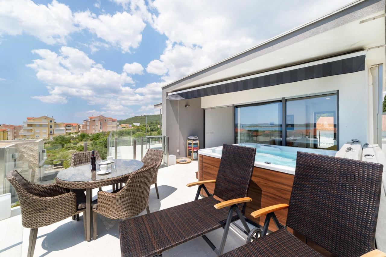 Villa Aliara Jacuzzi Apartment Vodice Exteriér fotografie